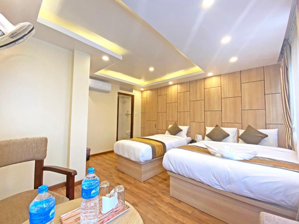 Hotel Airport Gurkha Katmandu Dış mekan fotoğraf
