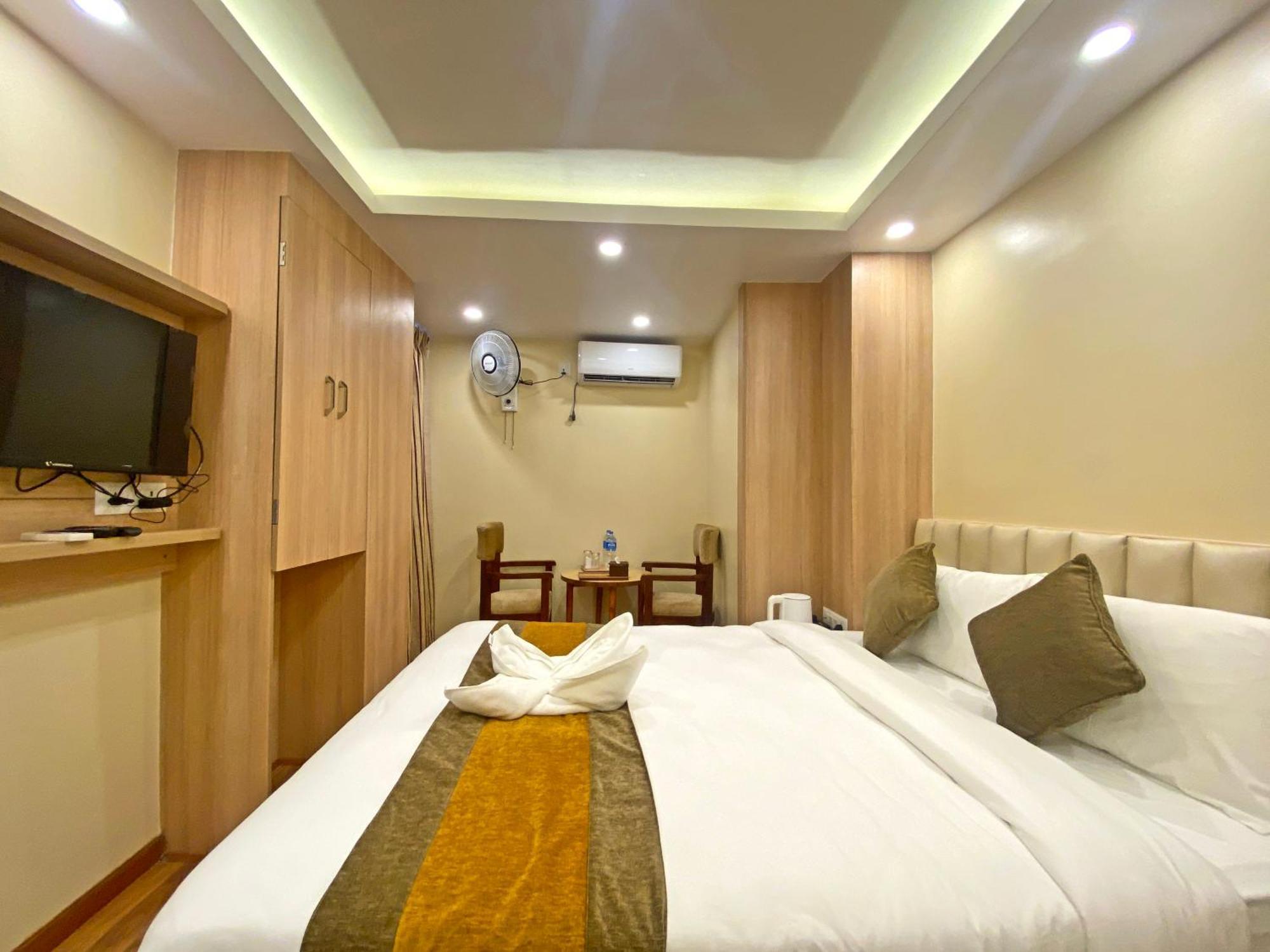 Hotel Airport Gurkha Katmandu Dış mekan fotoğraf