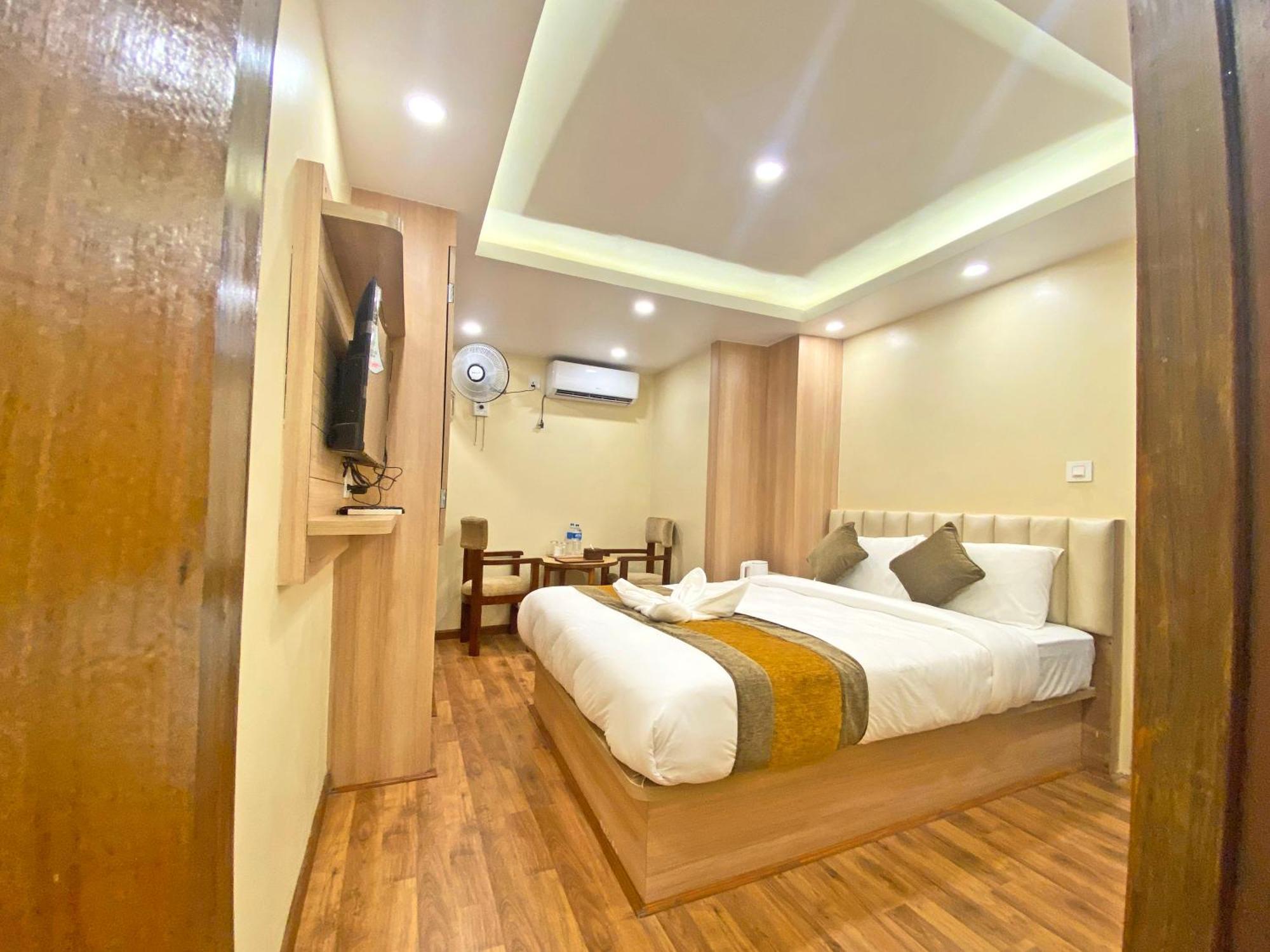 Hotel Airport Gurkha Katmandu Dış mekan fotoğraf