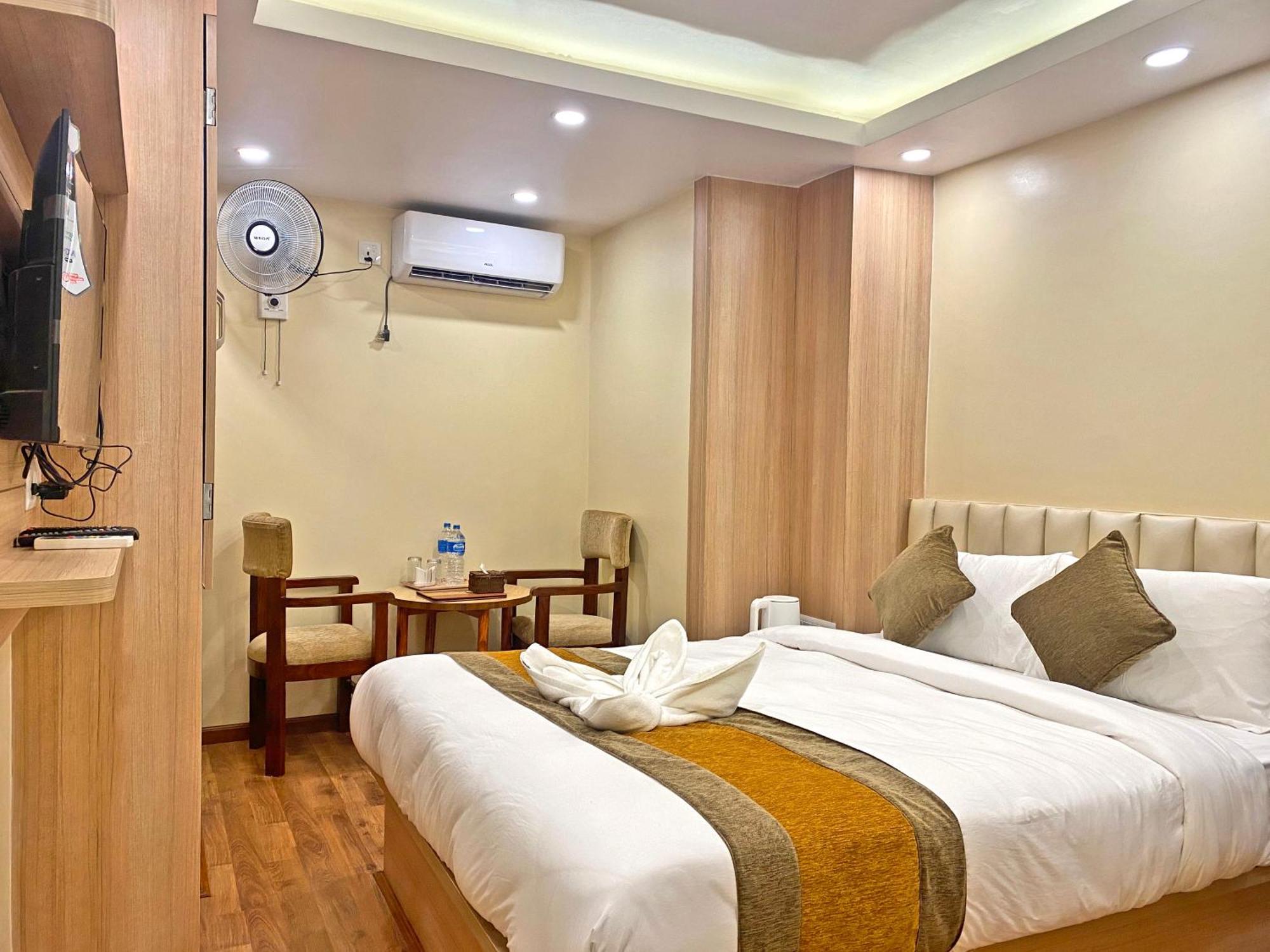Hotel Airport Gurkha Katmandu Dış mekan fotoğraf
