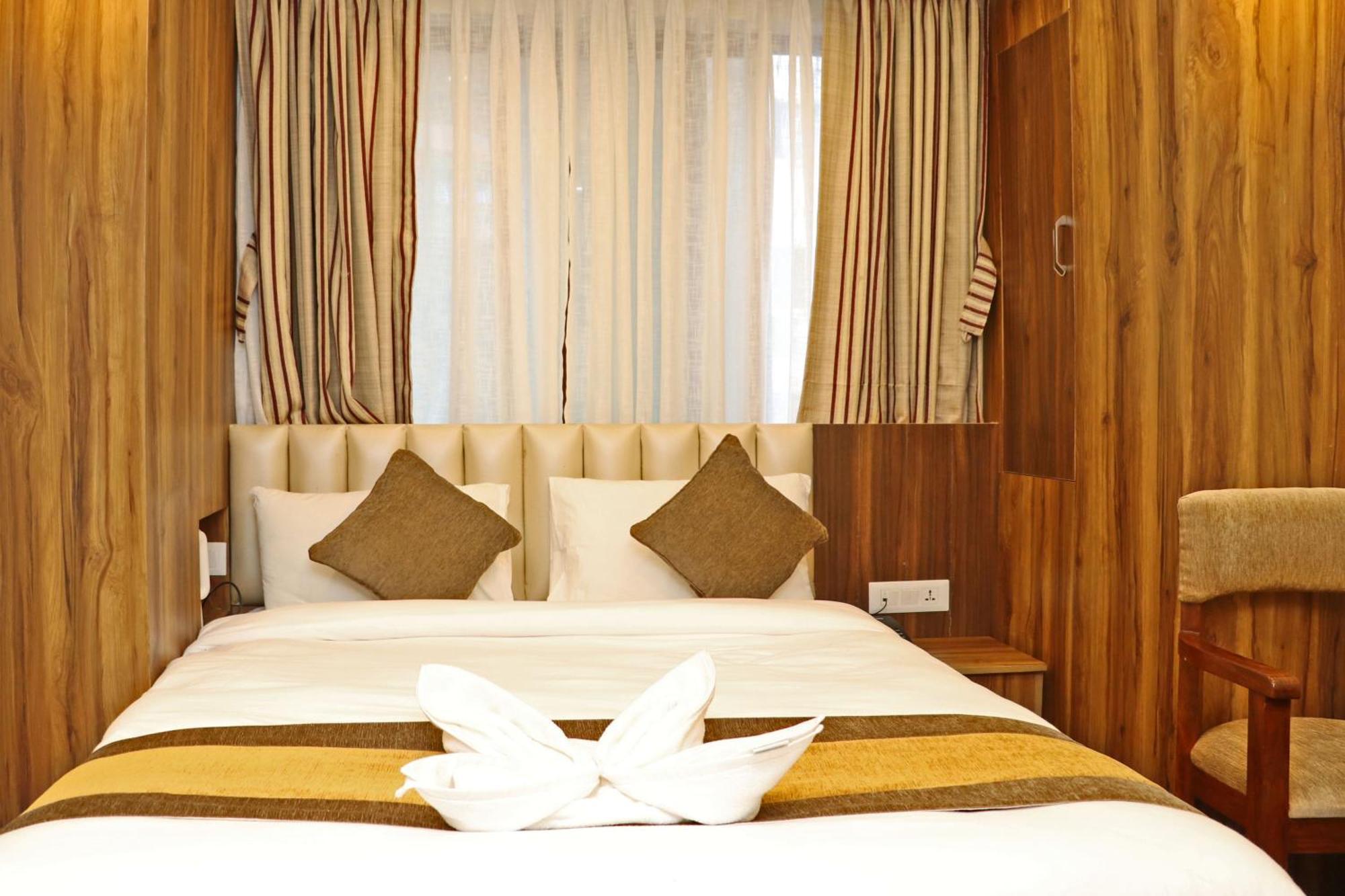 Hotel Airport Gurkha Katmandu Dış mekan fotoğraf